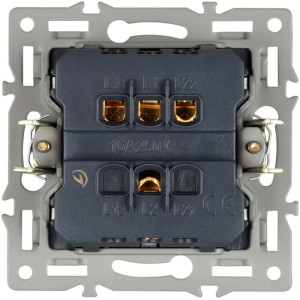 Выключатель  043726