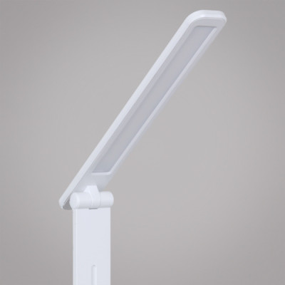 Офисная настольная лампа  00625-0.7-02 WHITE